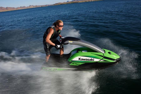 You won’t find any complex gauges or other componentry, but the 800 SX-R offers about as much fun as you can have on the water.