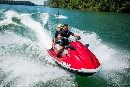 2013-yamaha-vx-deluxe-review-02