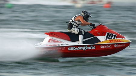 Sam Harvey races to the Pro Runabout championship.